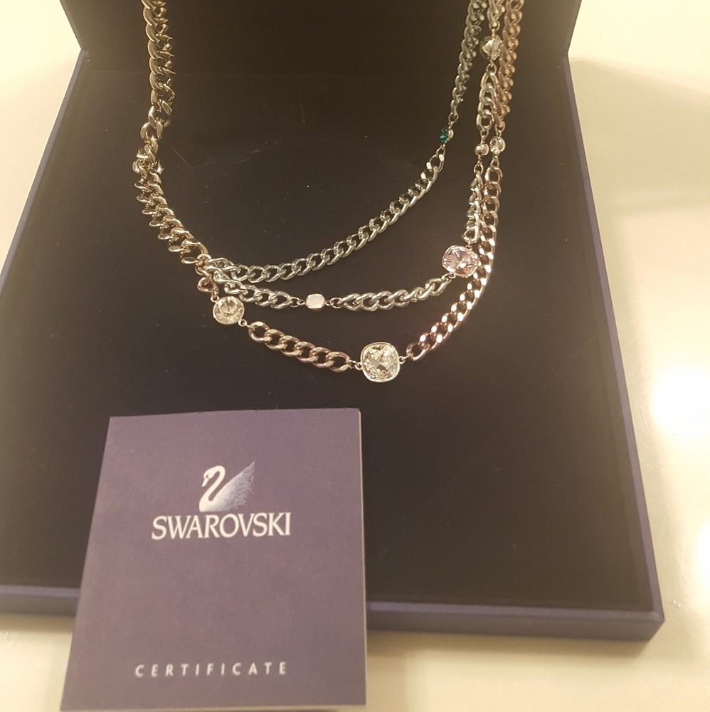 Necklace - Picture 2 of 4